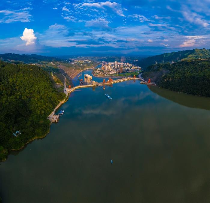 山水向家坝